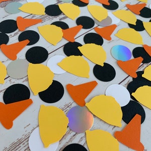 Decoraciones de fiesta de construcción - Fiesta de cumpleaños de construcción - Sombrero de construcción - Signo negro y amarillo- Cono naranja - Casco