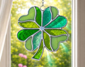 Vierblättriges Kleeblatt-Buntglas-Sonnenfänger, handgemachter glücklicher Fensterbehang, grüner Glas-Sonnenfänger