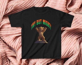 Camiseta infantil con la mascota león Tiny But Mighty / Texto en la parte posterior de Lionheart