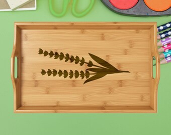 Bandeja para servir con ramitas de lavanda / Bandeja de té grabada de bambú hecha a mano para amigos o familiares