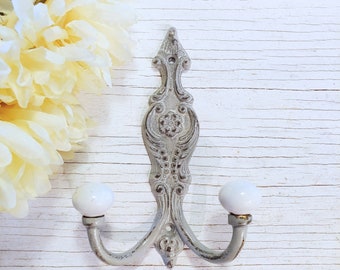 Ornate Metal Wall Hook, Double Arm Antique Wall Hook Entryway Coat Hook Key Hook Bathroom Towel Holder Jewerly Holder Hook Decortive Floral