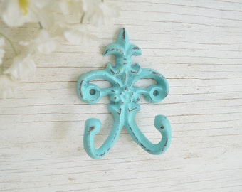 1 Small Fleur de lis Cast iron Hook,Towel Hook,Ornate Wall Hook,  KeyHook