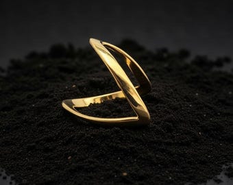 Anillo de oro con forma de V y diseño de chevrón, anillo minimalista con horquilla, delicado anillo arquitectónico, elegante anillo abierto en forma de V, regalo geométrico único para ella.