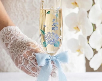 Blue Hydrangea Champagne Flute,Personalized Hand Painted Flower Glass,Something Blue for Bride,Custom Bridesmaid Gift,Dishwasher Safe,Shower