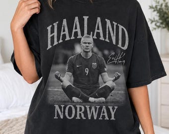 Comfort Colors Erling Haaland Shirt, Haaland Norway Vintage T-Shirt , Norway Soccer Graphic Shirt, Retro Haaland Yoga Celebration Tee