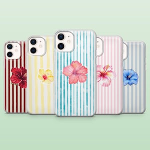 Peut inclure: Une collection de cinq coques de téléphone avec des motifs floraux. Chaque coque présente une palette de couleurs différente, notamment des rayures rouges, jaunes, turquoise, roses et bleues. Les coques sont ornées d'illustrations de fleurs d'hibiscus de différentes couleurs.