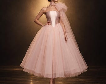 Blush Pink Tulle Ball Gown, Strapless Corset Dress, Romantic Bow Wedding Gown, Princess Prom Dress, Luxury Formal Evening Dress