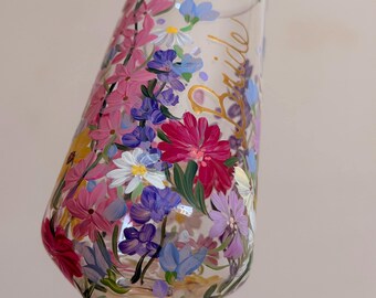 Personalized Hand Painted Champagne Flutes, Wedding Date Glass for Newlyweds, Bohemian Romantic Calla Lily Design