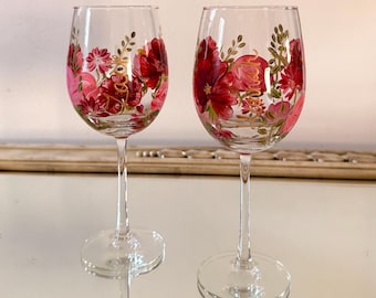 Hand-Painted Customized Newlyweds Wine Glass Set - Unique Sentimental Gift