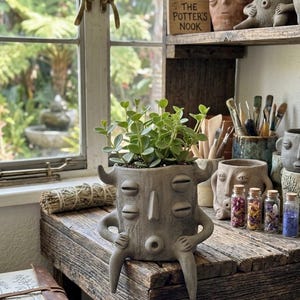 Handmade Oaxaca Face Planter – Whimsical Clay Shelf Pot – Unique Zapotec-Inspired Ledge Sitter Planter