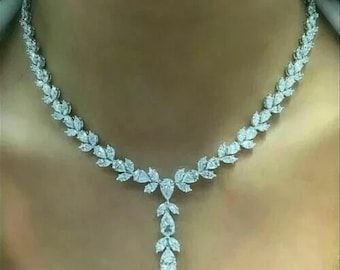 Elegante Pear Cut CZ Braut Halskette, Blatt Design Statement Schmuck, Hochzeitshalskette für Braut