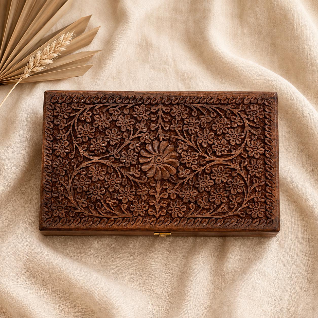 手彫りの木箱 - Etsy 日本