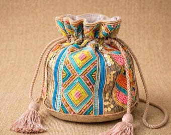 Bolso Potli Boho con Cuentas en Tonos Pastel, Bolso Cubo con Cordón y Borlas, Bolso Cruzable para Festivales, Bolso Boho Tribal Colorido para Mujer Regalo