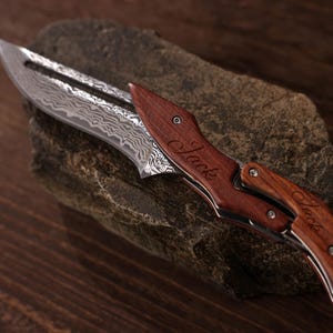 Personalized Damascus Steel Pattern Folding Knife with Engraved Text, Wooden Handle Pocket Knife, Custom Outdoor Gift for Him