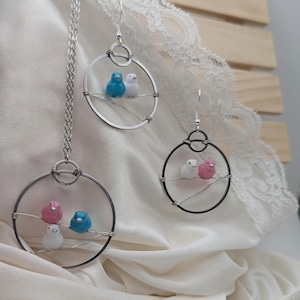 Custom Bird Earrings & Necklace Set, Whimsical Resin Jewelry, Stainless Steel Circle Pendant, Gift for Bird Lovers