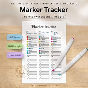 Può includere: Un foglio stampabile "Marker Tracker" con sfondo a pois, con campioni di colore e spazio per appunti. Include il testo "Marker Tracker" e "Download istantaneo". Due pennarelli bianchi con punte rosa e turchese sono sul foglio.
