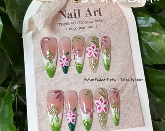 Handgemachte Blumenpresse auf den Nägeln, nackte rosa grüne Mandelnägel, 3D Blumenfrühlingsgartennägel, wiederverwendbare künstliche Nägel