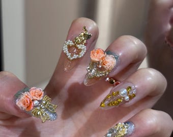 Pfirsich Orange Rose Herz Press On Nägel, Gold Perle Bogen Mandel Gefälschte Nägel, Barock Romantische Handgefertigte Luxusnägel