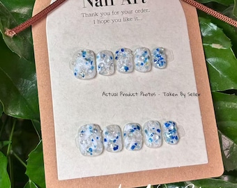 Blaue Blumengelee-Press-On-Nägel | Handgemachte Perlen Kurze Quadratische Nailart