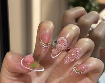 Soft Pink 3D Rose Press On Nails, Perlen-Gold-Perlen-Mandel-gefälschte Nägel, schiere romantische handgemachte Brautnagelkunst