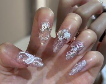 Pink Glitter Mermaid Shell Drücken Sie auf die Nägel, Seestern Perle Mandel Gefälschte Nägel, Ocean Fairycore handgemachte Strand Nail Art