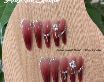 Burgundy Ombre Press On Nails - Strass Sarg Acryl-Set