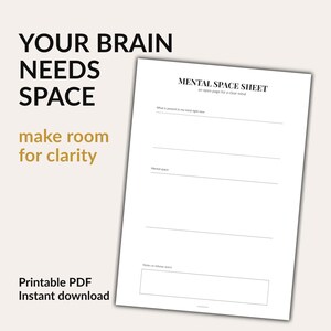 Könnte beinhalten: Ein weißes, druckbares PDF-Blatt mit dem Titel MENTAL SPACE SHEET und dem Untertitel an open page for a clear mind. Das Dokument enthält drei horizontale Linien zum Schreiben und ein rechteckiges Feld unten mit der Beschriftung Notes or release space.