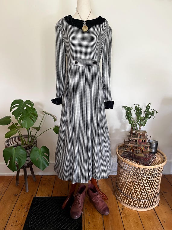 Robe Thé Vintage Elise Design - Floral XS - Manches Courtes - Neuve