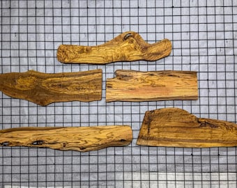 Tagliere per salumi in legno d'ulivo / Piatto rustico per formaggi realizzato a mano, vassoio da portata (scegli la dimensione)