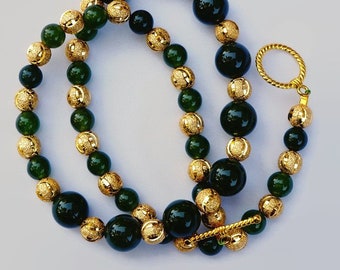 Jade Necklace, Graduated Jade beads, Jade and Gold Beads Necklace, Semi Precious Bead Necklace, Gemstone Bead Jewelry, Green Necklace