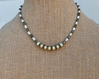 Green Pearl Necklace/Choker Freshwater Pearls Jewelry, Pearl Necklace with Rhinestones, Green and White Pearls, Pearls Choker, Beaded Choker