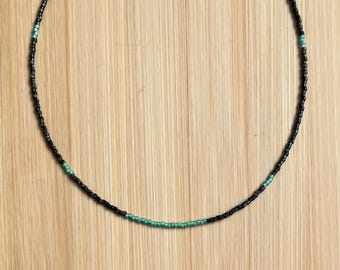 Black & Green Seed Bead Choker: Handmade Necklace