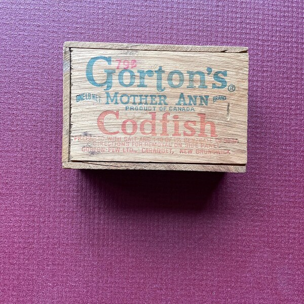 Vintage wooden Gortons Codfish box
