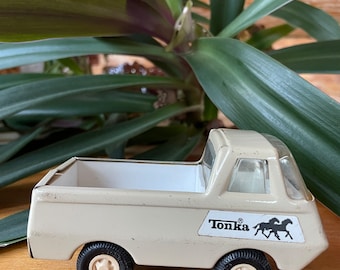 Vintage metal Tonka truck