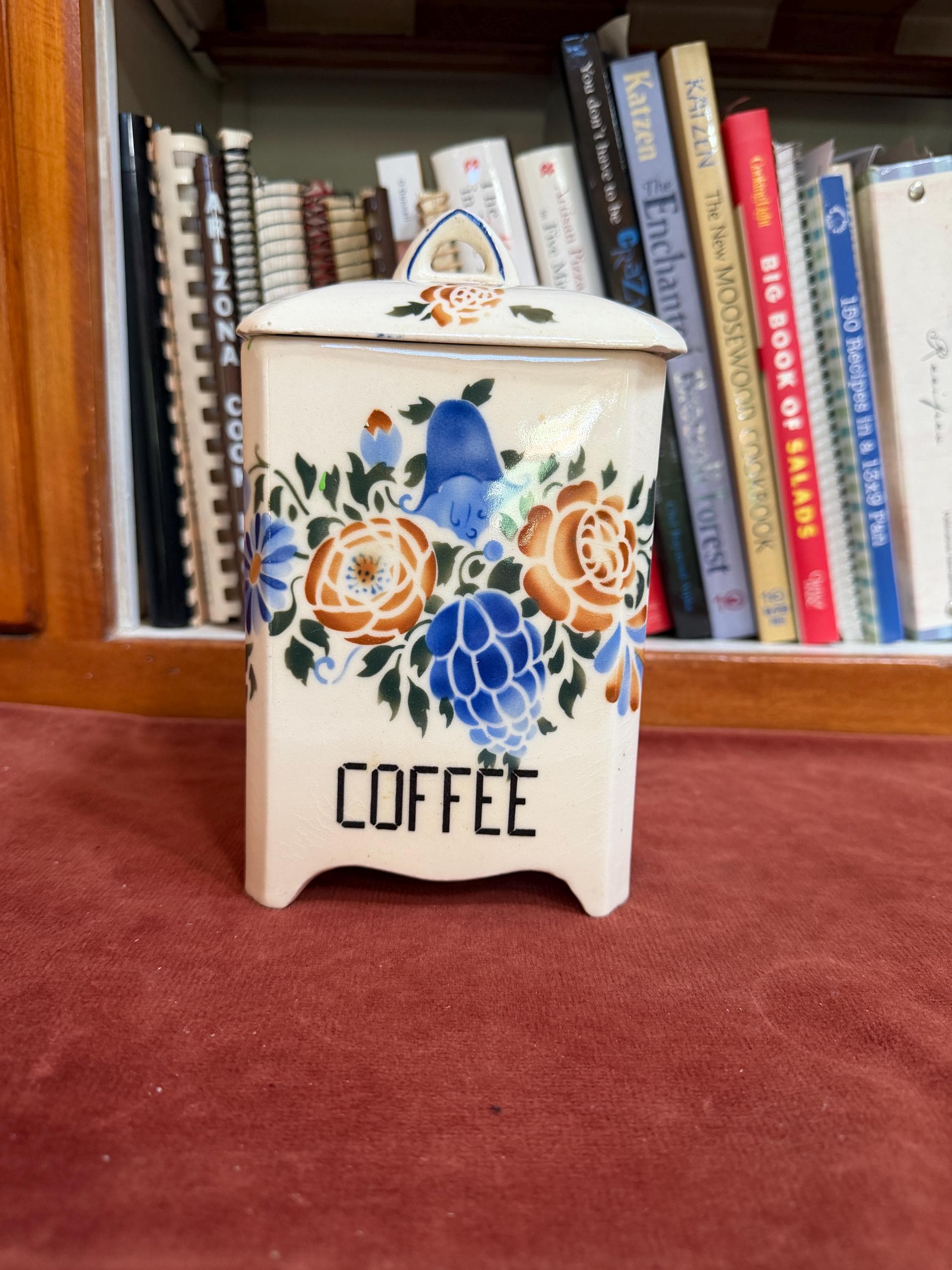 アンティーク　ビンテージ　チェコの街の名前プレート Vintage Czechoslovakia Porcelain - Etsy