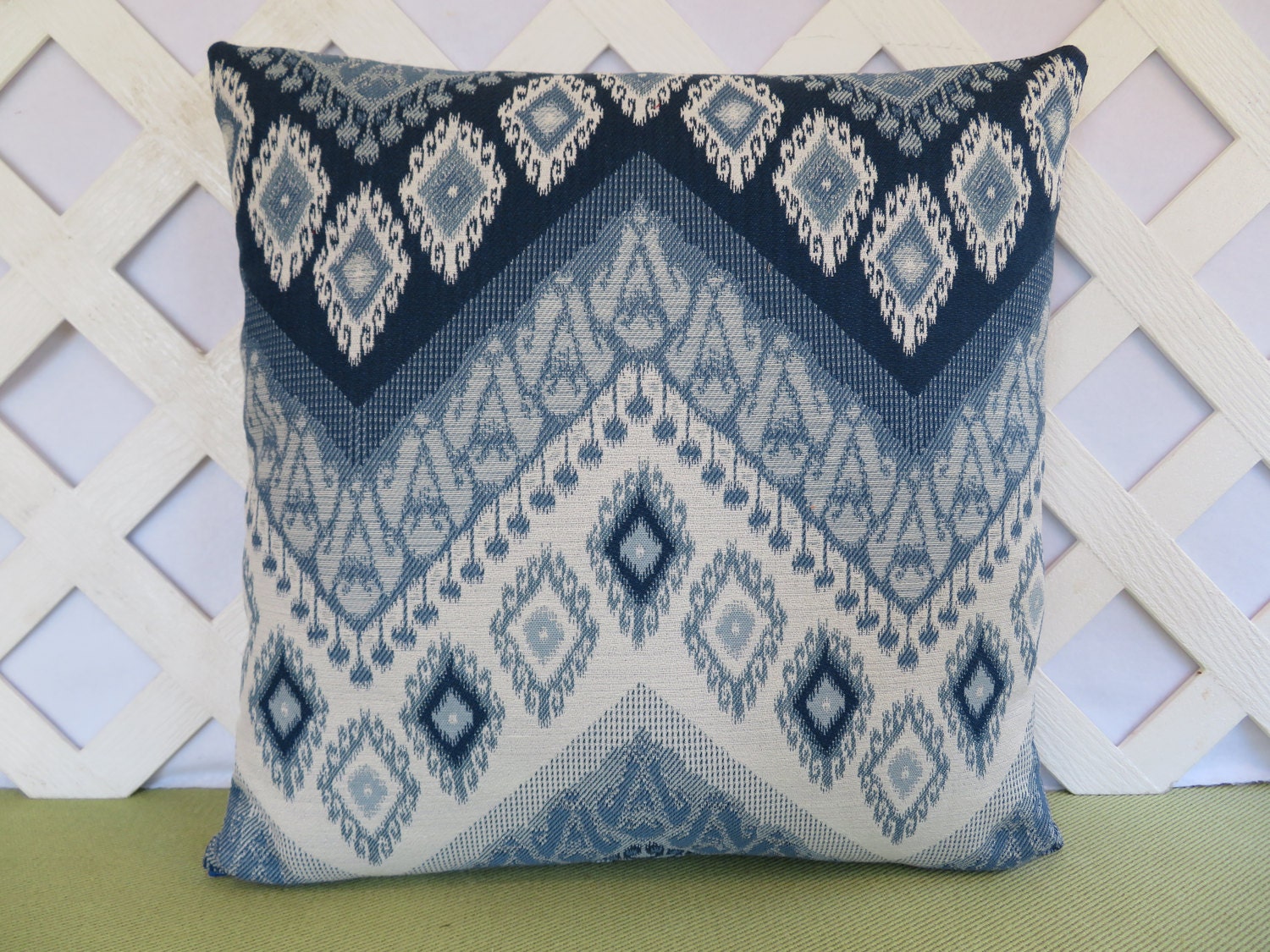 ZigZag Pillow Cover in Navy Blue and White / Tribal Pillow / Etsy
