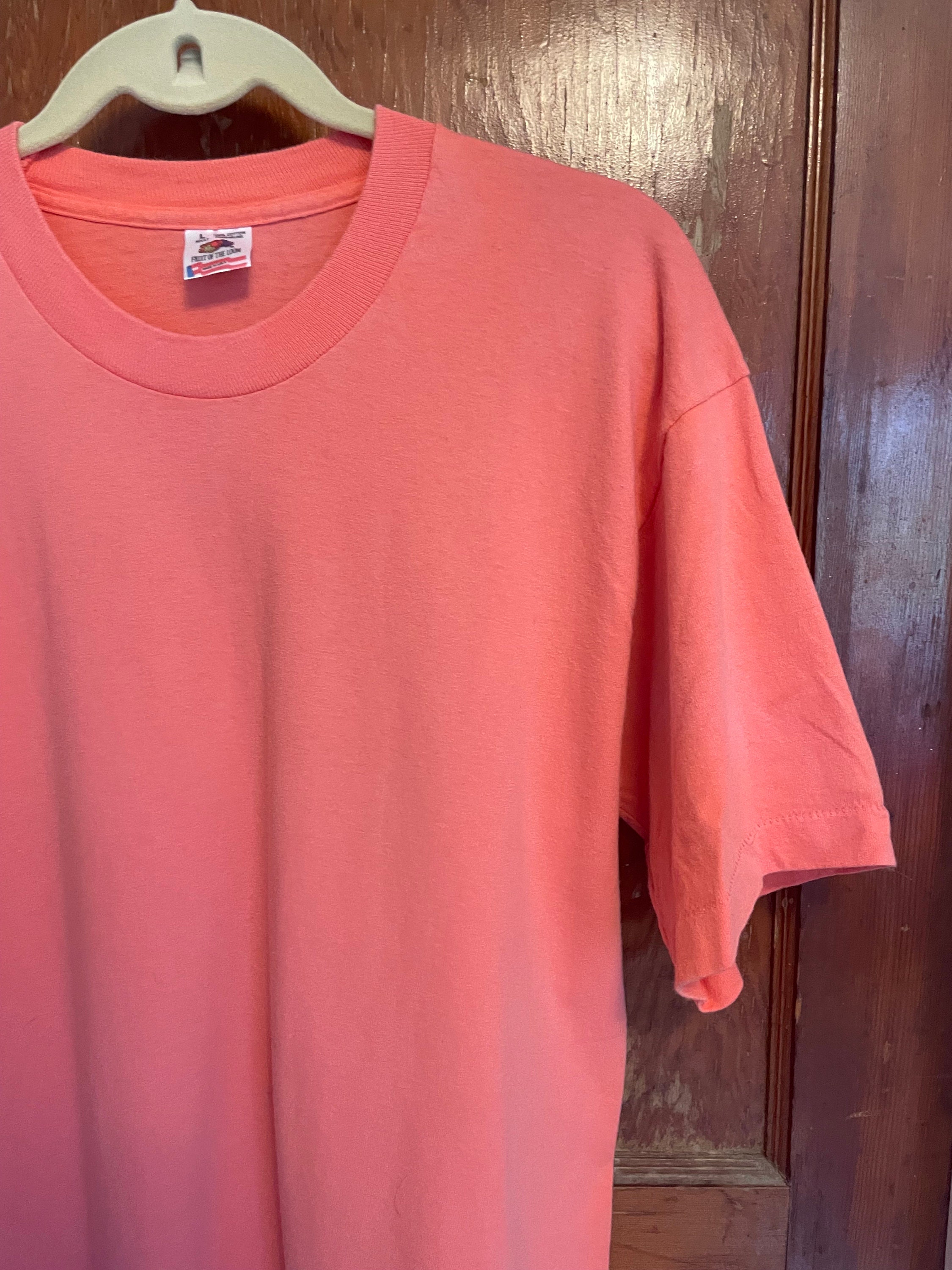 Vintage 90a Cotton T-shirt Blank Salmon Fruit of the Loom Vintage 90a Cotton T-shirt Blank Salmon Fruit of the Loom
