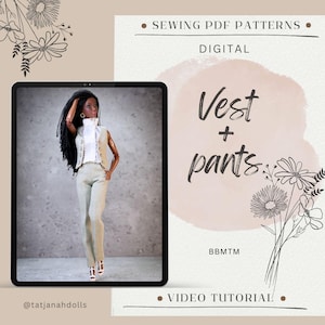 Könnte beinhalten: Digitales Schnittmuster für Weste und Hose, dargestellt auf einem Tablet. Das Bild zeigt eine Puppe in einer beigen Weste und Hose, mit dem Text "Vest + pants" und "Sewing PDF Patterns".