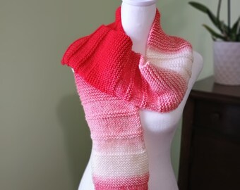 Handmade knit scarf: Ombre red and cream
