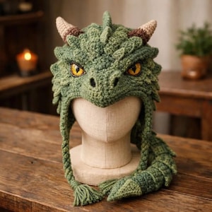 Drachen Fliegermütze Häkelanleitung PDF, Fantasy Cosplay Mütze, Häkelhelm für Fortgeschrittene (Digitaler Download)
