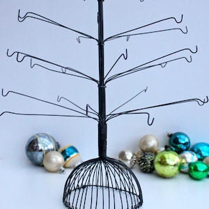 Vintage style wire christmas tree - NOS / Back order