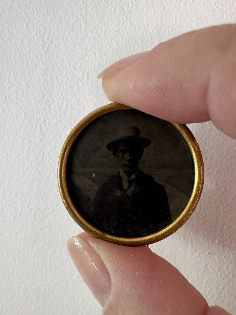 Antique Gold Filled Mourning Pin Locket Frame image 9