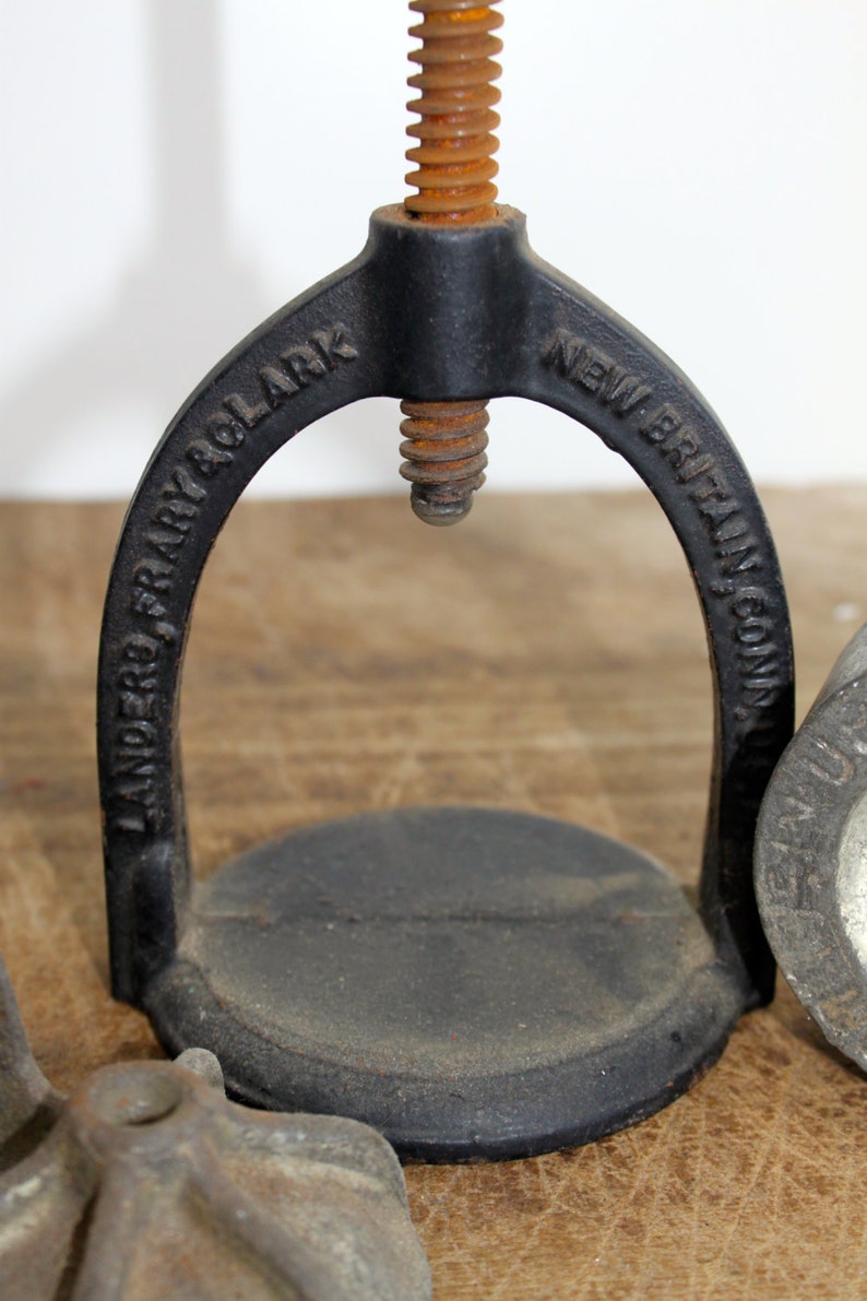 Vintage Cast Iron Meat Juice Press Etsy