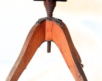 Vintage Step Stool.