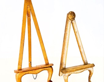Table top easel style picture or art display