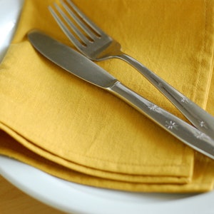 (5) Yellow Cloth Napkins 2 Napkin Rings Goldenrod Mustard Boho Thanksgiving