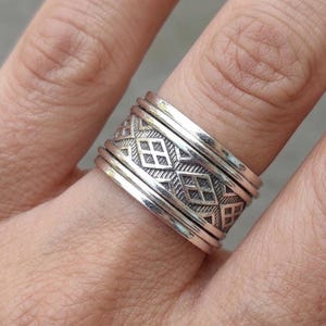 925 Sterling Silver Design Spinner Ring for Women, Solid Silver Band Ring, Handmade Statement Jewelry, Dainty Stacking Ring, Gift for Her