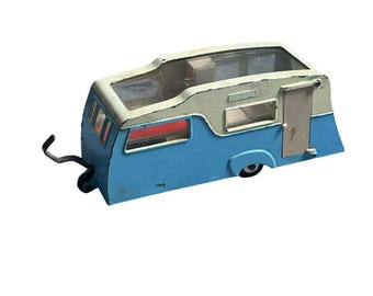 Dinky Toys Meccano England Four Berth Caravan Camper Trailer Diecast Collectible Vintage 5 1/4" Blue & Cream