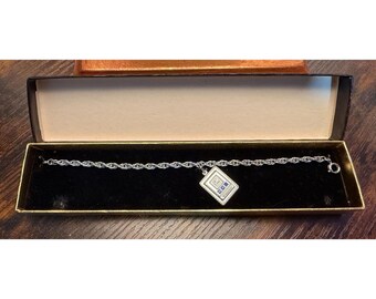 Vintage GM 15 year Service Award MCM Bracelet Square Charm Original Box 7”
