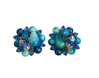 intage Hong Kong Blue Turquoise Bead Cluster Clip Earrings Gold Tone 50s 60s